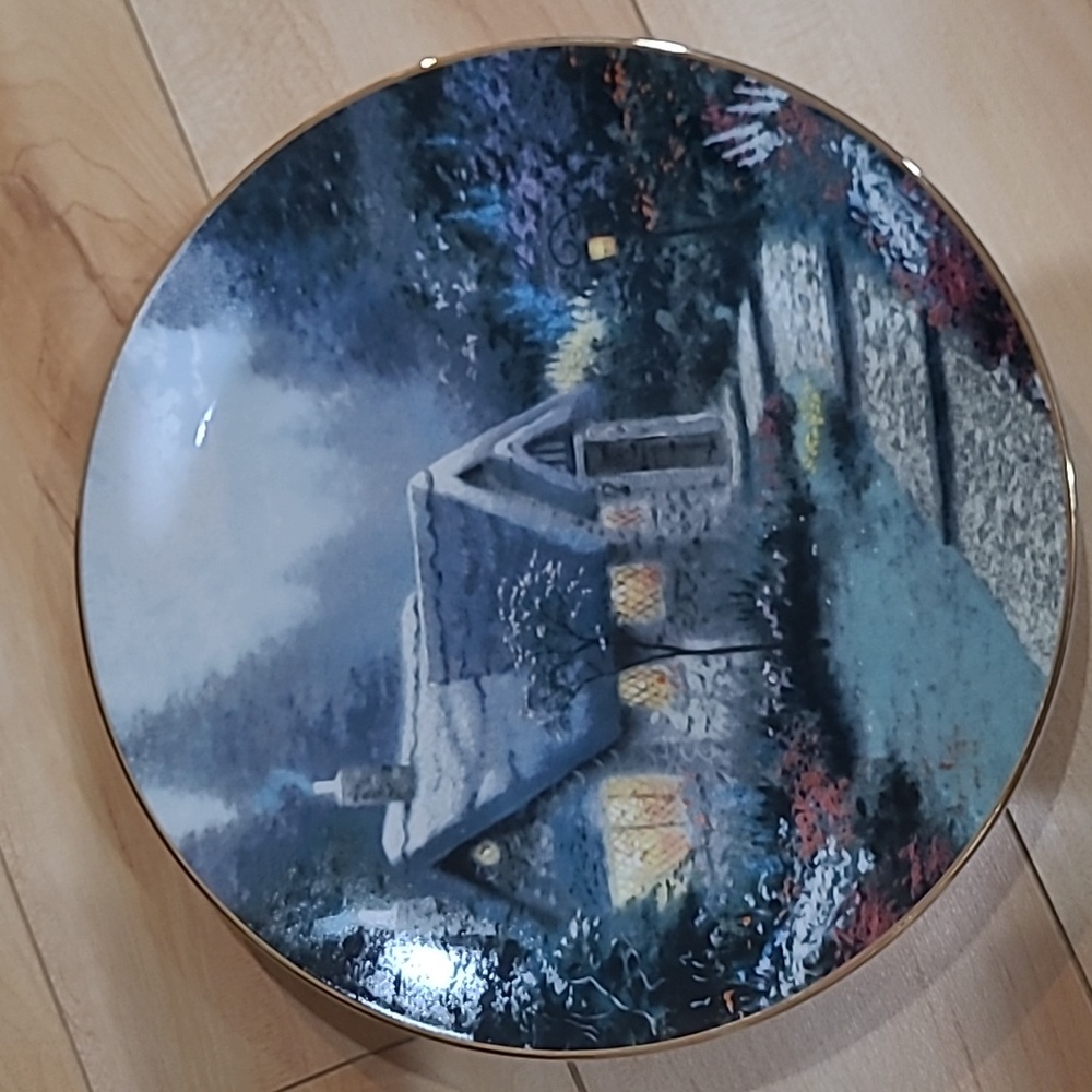 "Cedar Nook Cottage" plate by Thomas Kinkade, 1991